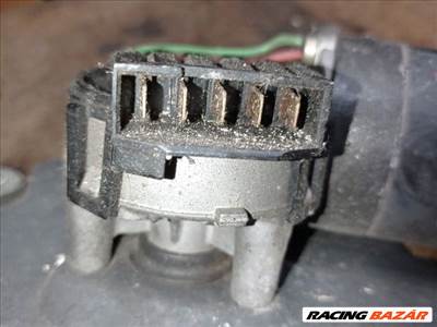 Volvo V40 Első Ablaktörlő Motor *122174* 0390241170