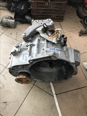 Volkswagen Golf V 2,0 PD BKD / HDV váltó ( kézi 6)