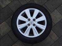 Toyota Yaris 15" 4x100 ET45 gyári alufelni 185/60R15 nyárigumi 8mm