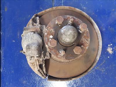 Lada 2105 Bal Első Csonkállvány Kerékaggyal + Féknyereg