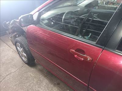 Toyota Corolla E12J KOMBI bal első ajtó üresen