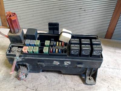 CHRYSLER PT CRUISER 99-06 Biztosítéktábla BCM BSI BSM SAM GEM modul Motortér