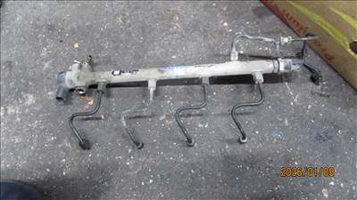 Mercedes V 220 CDI Trend Közösnyomócső üzemanyag csövekkel (A6110700095) 6710810119