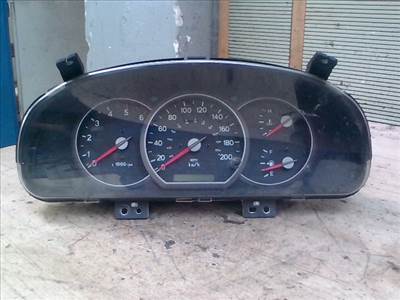 KIA CARNIVAL Kilóméteróra