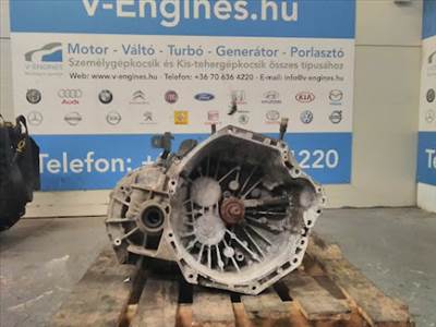 Renault Trafic PF6040 1,6DCI BONTOTT VÁLTÓ 