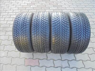  225/40 R 18" szinte új 2023-as Nokian téli gumi eladó 