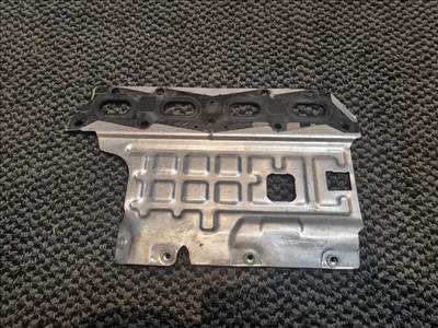 FIAT ABARTH 500 / 595 / 695 Leömlő Hővédő Lemez