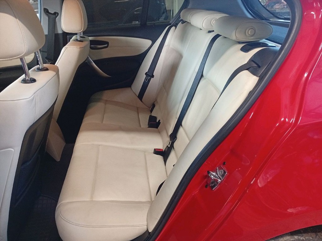 BMW 1 (E87) 118i - Bontódik! 12. kép