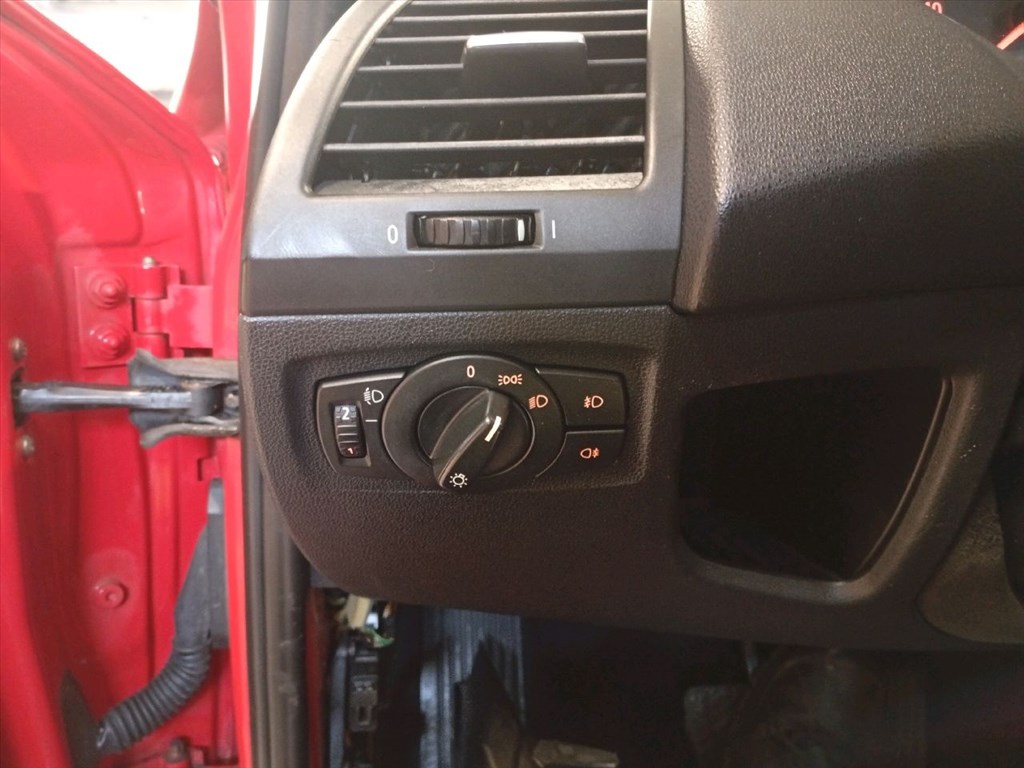 BMW 1 (E87) 118i - Bontódik! 25. kép
