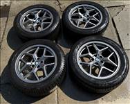  5x112 lyukosztású 18" újszerű (gyári felni) alufelni, rajta 225/55 újszerű Continental téli gumi 