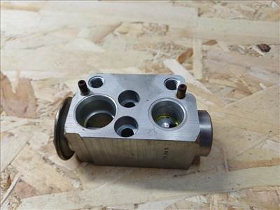 BMW 1 E81 E82  E87 (2005-2011) Expanziós Szelep