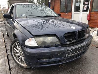 BMW 318i bontott alkatrészei
