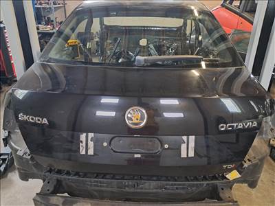 Skoda Octavia III hatchback csomagtérajtó 