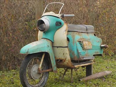 TATRAN 125-ÖS,1967-ES ÉVJÁRATÚ,SZÜRKE FORGALMIS CSUPASZ FŐVÁZ ELADÓ