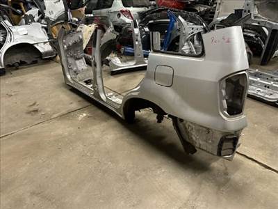 Toyota RAV4 (XA20) Bal hátsó Sárvédő