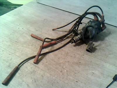 NISSAN SUNNY B12 86.10-90.05 Gyújtáselosztó és gyertyakábelek