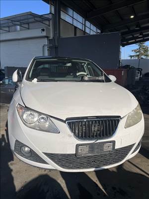 Seat Ibiza IV lökhárító sárvédő homlokfal lámpa motorháztető 