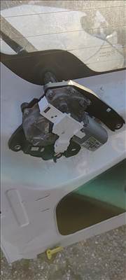 Opel Combo E hátsó ablaktörlő szerkezet 