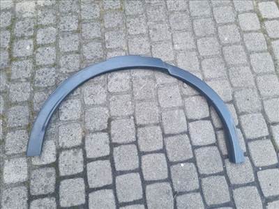 LAND ROVER DISCOVERY SPORT Jobb hátsó Sárvédő Díszléc