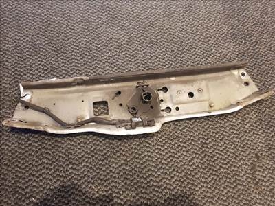 Opel Astra H, Zafira B homlokfal 93180008