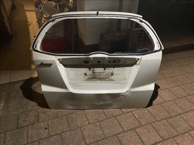 Honda jazz csomagtérajtó