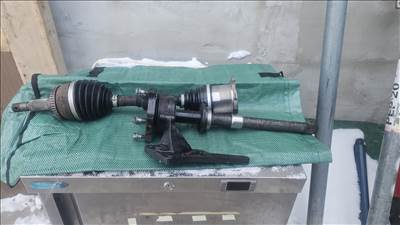 Nissan X-Trail (T30) Féltengely 2.2