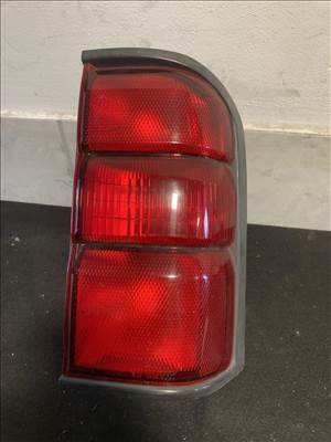 Nissan Patrol (Y61) Patrol Y61 jobb hátsó lámpa 
