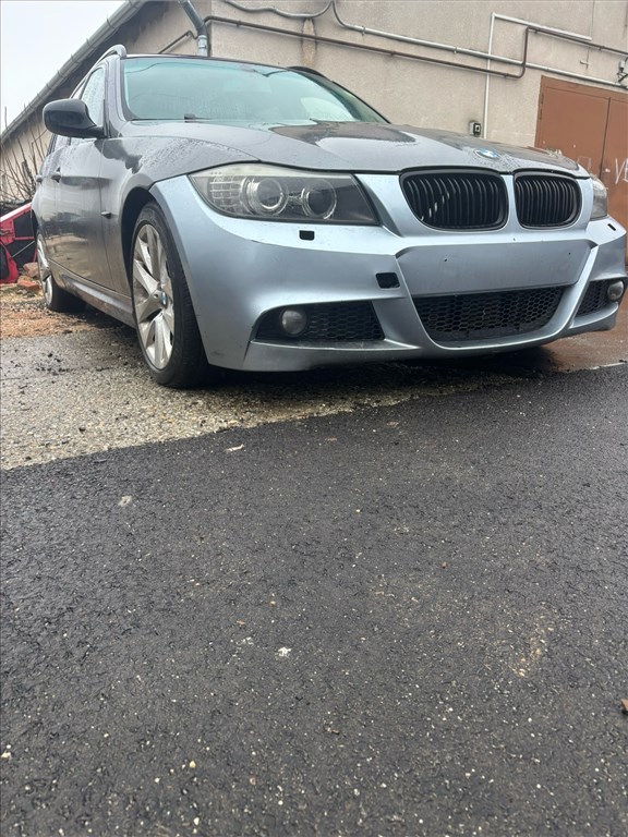 BMW 3-as sorozat (E90, E91, E92, E93) bontott alkatrészei 2. kép