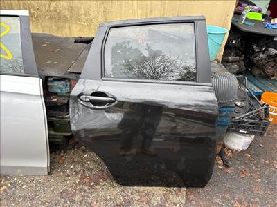 NISSAN NOTE Jobb hátsó Ajtó (Részeivel)