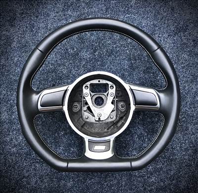 Eladó Audi TT Fl-es hibátlan kormány. Akár cserélve. Bp/posta