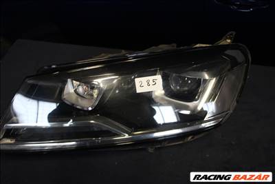 Volkswagen Touareg II VW Tuareg Bal Első lámpa.
