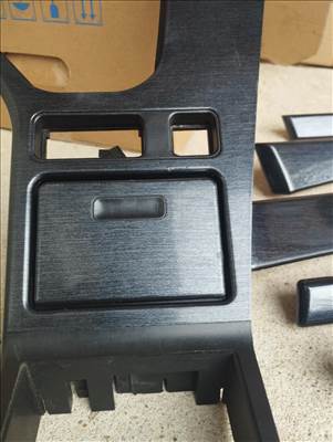 BMW 5-ös sorozat E39 E39 sedan kombi grafit betétszett eladó. 