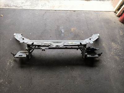 LAND ROVER DISCOVERY SPORT Homlokfal (Üres lemez)