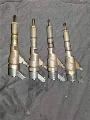 Peugeot Partner I Combispace HDi 90 injektor 