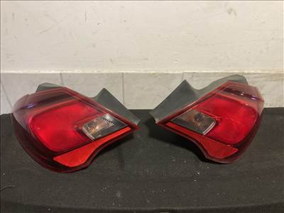 Opel Corsa E Hátsó lámpa  39012621 39012622