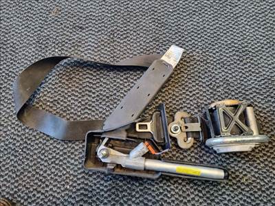 Nissan X-Trail II jobb első biztonsági öv feszítővel