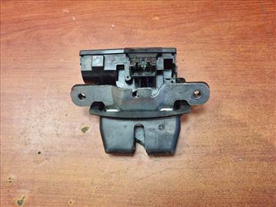 Ford Fiesta VII csomagtér ajtózár