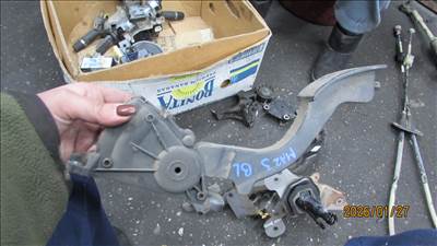 Mazda 3 (BL) elektromos gázpedál (4M51-9F836-AK)