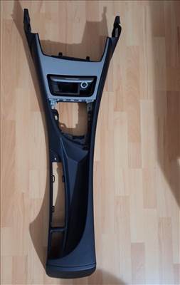 BMW 1-es sorozat E81, E82, E87, E88 E87 középkonzol 