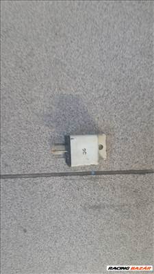 Piaggio Skipper 125-150 2T önindító relé