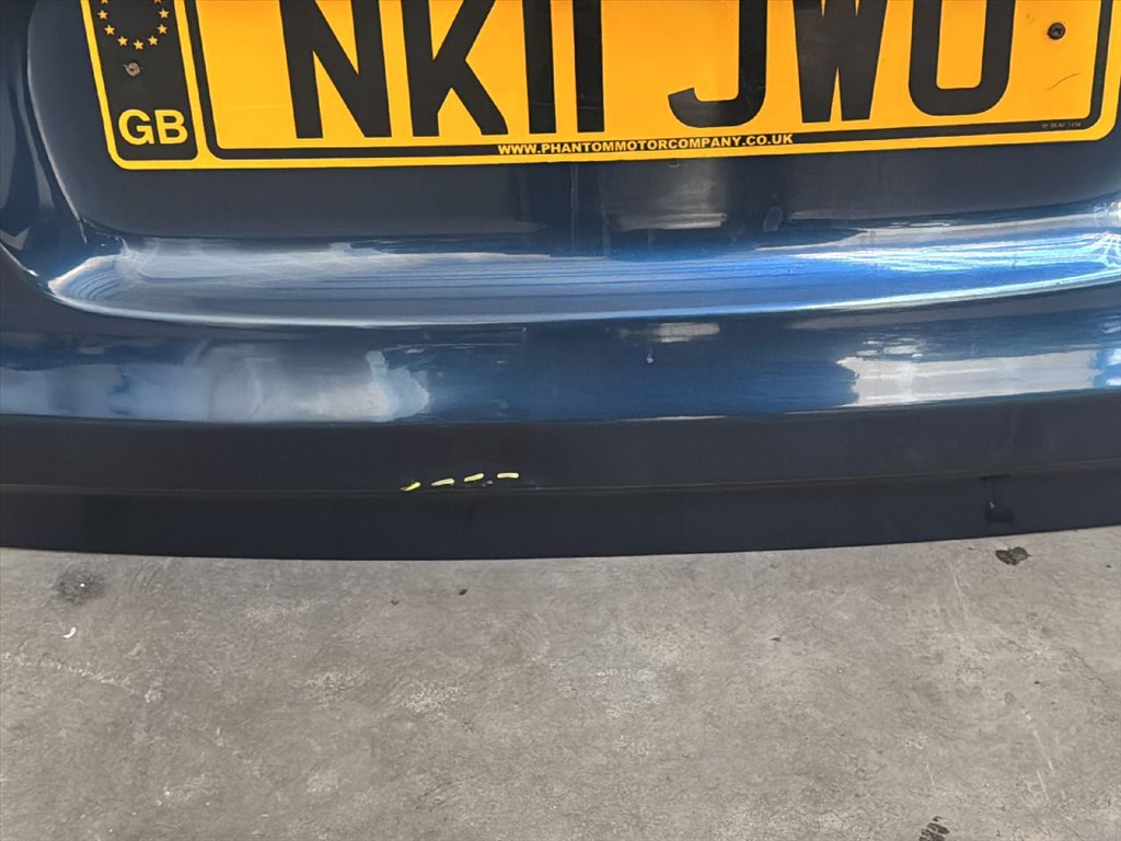 BMW X3 F25 Gyári csomagterajtó x3f25 5. kép