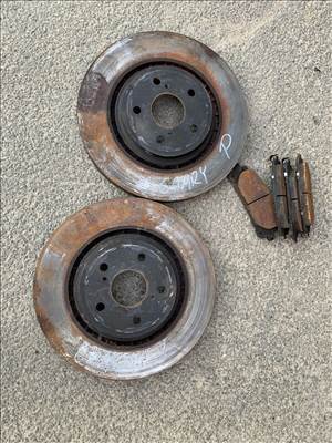 Toyota Camry VIII hátsó féktárcsák