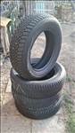 4db újszerű 185/65R15 Yokohama Téligumi eladó
