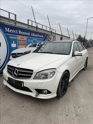 Mercedes C-osztály 220CDI OM651 (W204) bontott alkatrészei
