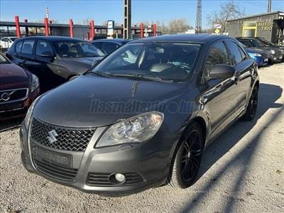 Suzuki Kizashi bontott alkatrészei