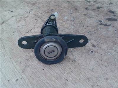 FIAT STILO 01.09-06.12 Csomagtérajtó dugózár