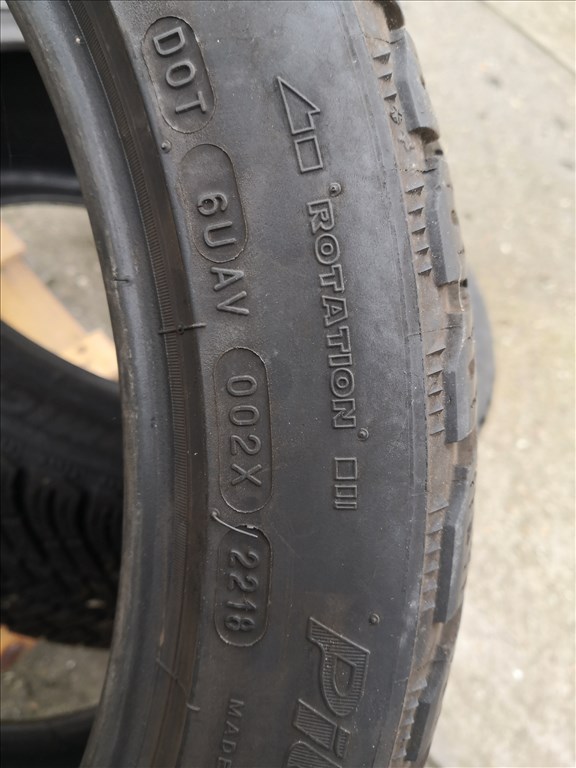 235/40R19 Michelin téli gumi 2db 6. kép