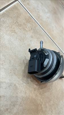 Volkswagen Golf VII, Seat Ibiza V Skoda 1,6tdi Turbófeltöltő vákuumműködtető 8092780001