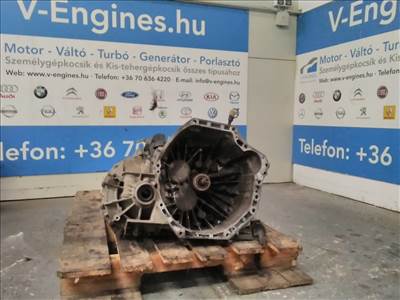 Renault Trafic PF6050 1,6DCI BONTOTT VÁLTÓ 