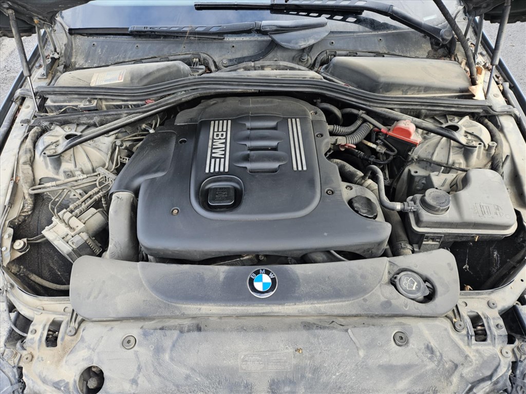 BMW 520 (E60/E61) bontott alkatrészei 7. kép